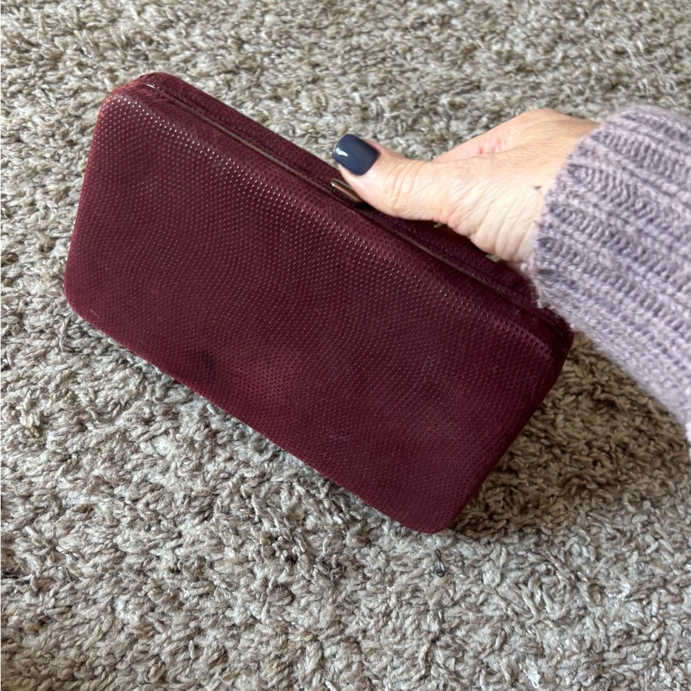 Elegant Burgundy Clutch - Picture 3 of 6